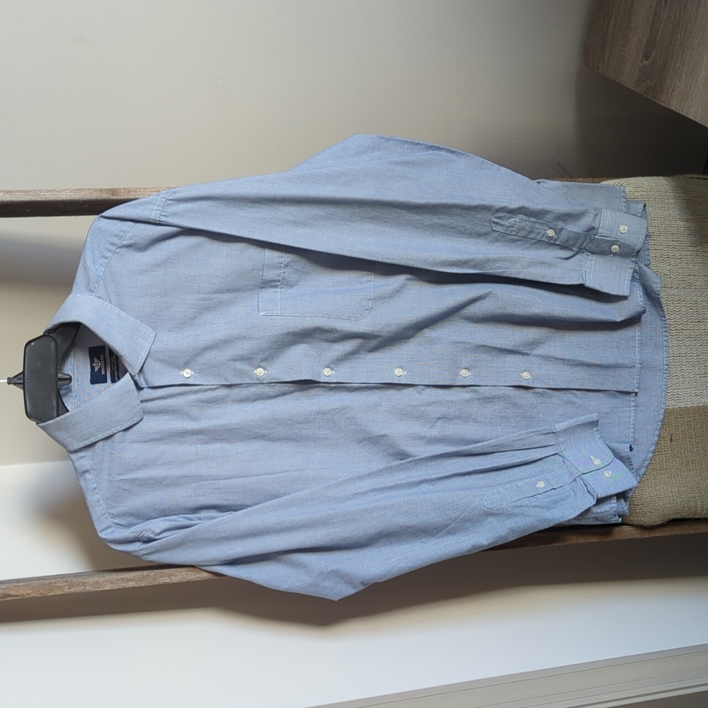 Dockers fitted, casual button down. XL